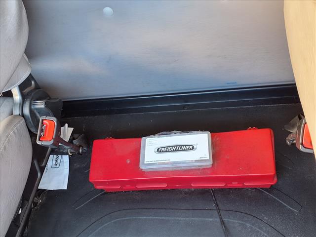 2020 Freightliner M2 106