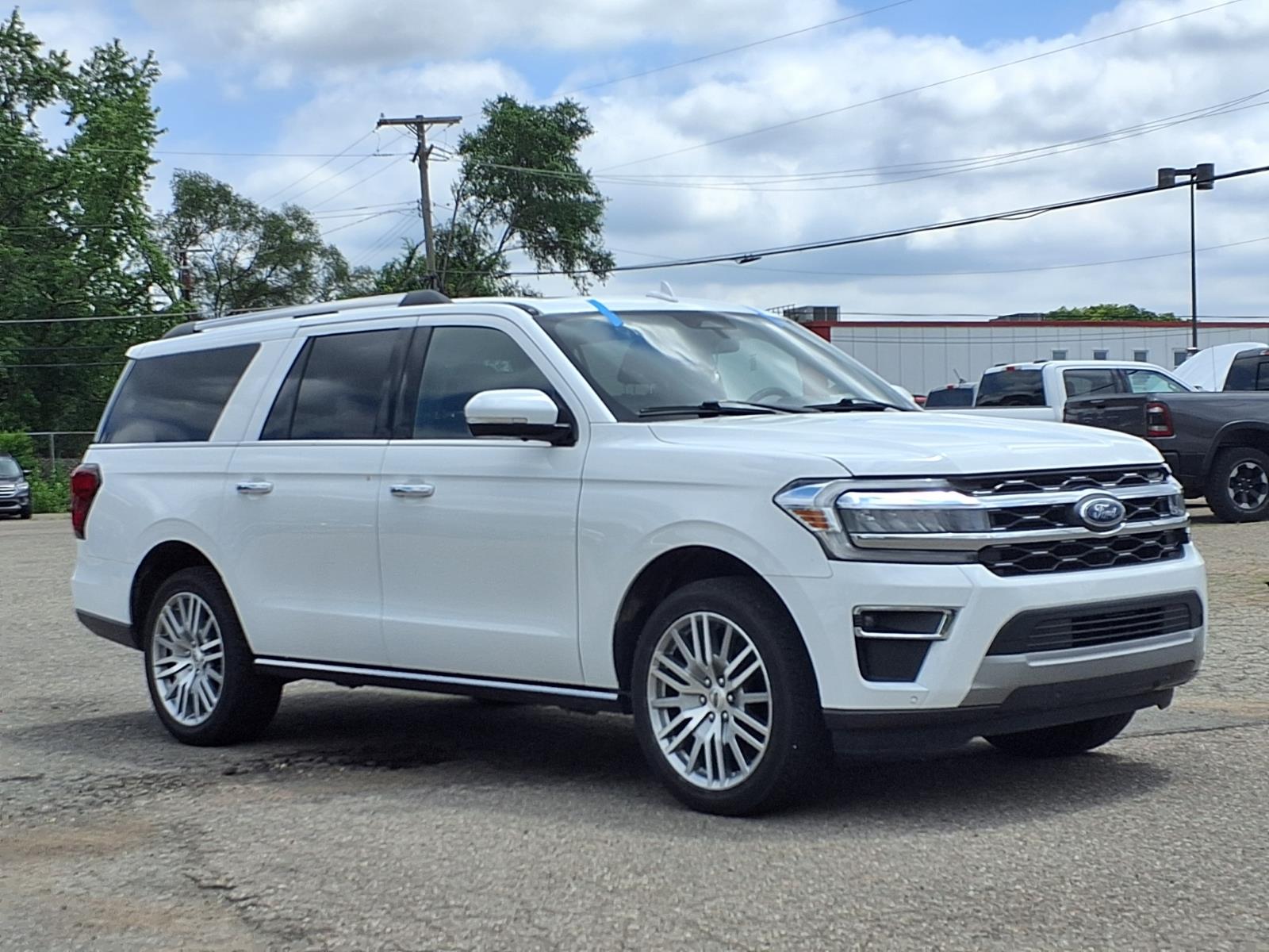 Oxford White (yz) 2024 Ford Expedition SUV / Crossover Four-Wheel Drive Automatic