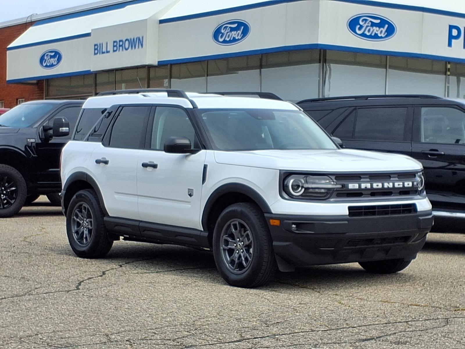 Oxford White (yz) 2024 Ford Bronco Sport SUV / Crossover All-Wheel Drive 8-Speed Automatic