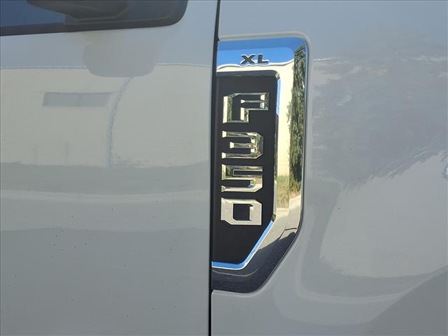 2022 Ford F-350 Super Duty XL