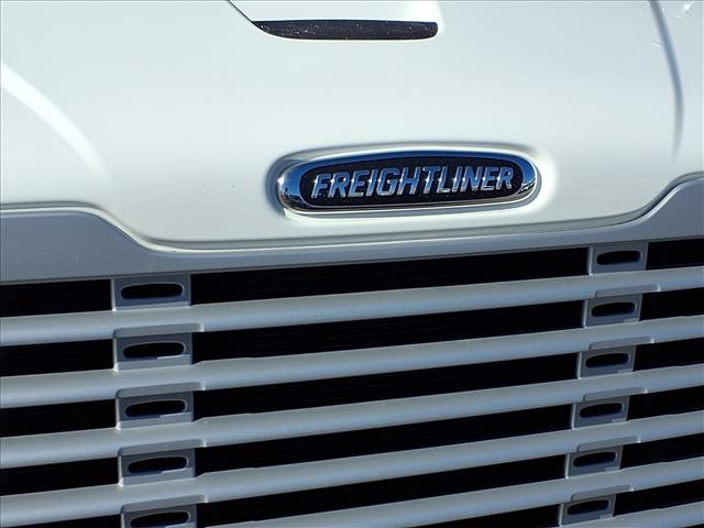 2020 Freightliner M2 106