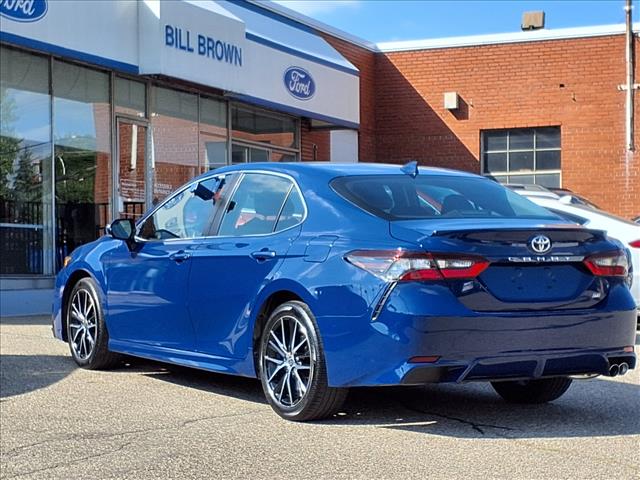 2024 Toyota Camry SE