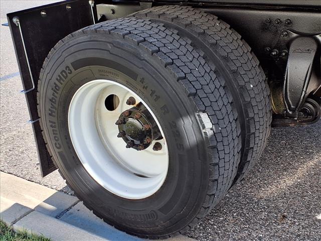 2020 Freightliner M2 106