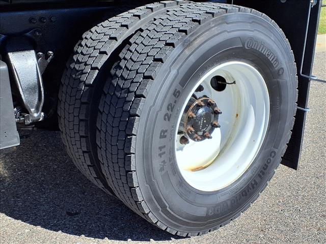 2020 Freightliner M2 106