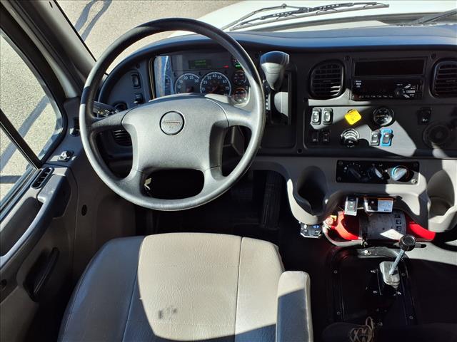 2020 Freightliner M2 106