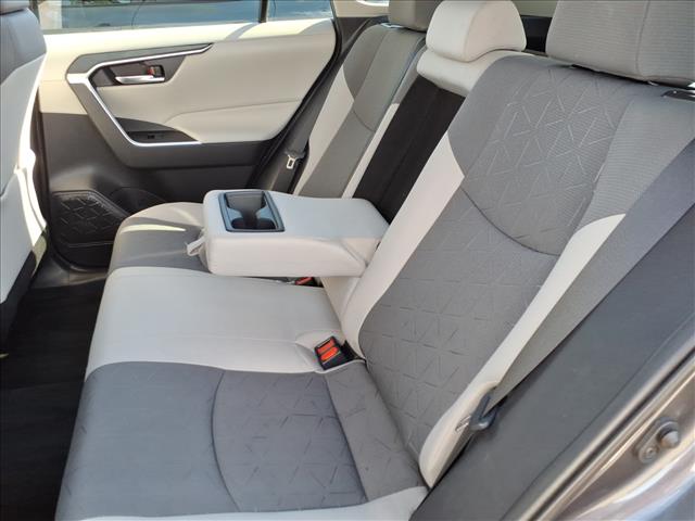 2020 Toyota RAV4 Hybrid XLE