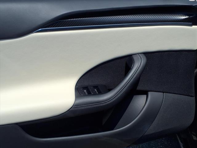 2022 Tesla Model S Plaid