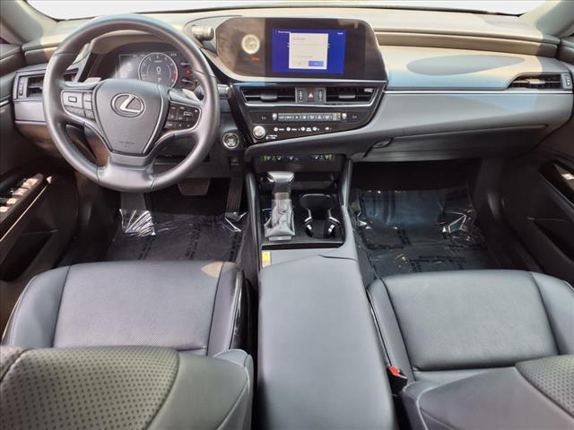 2023 Lexus ES 250 250