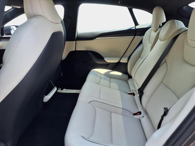 2022 Tesla Model S Plaid