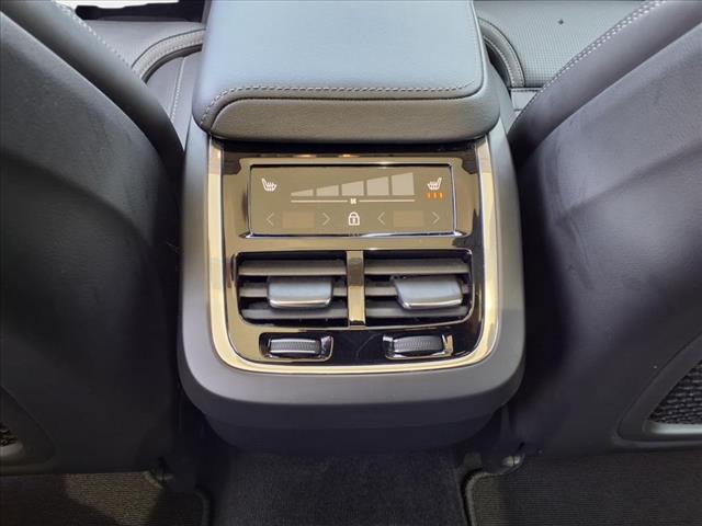 2022 Volvo XC60 B5 Inscription