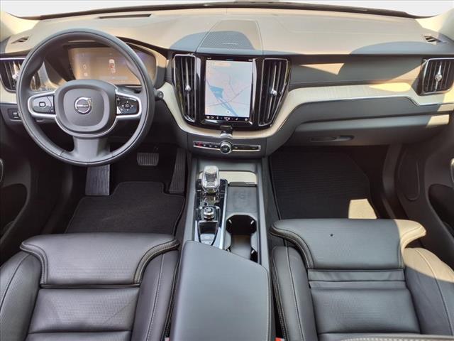 2022 Volvo XC60 B5 Inscription