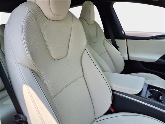 2022 Tesla Model S Plaid