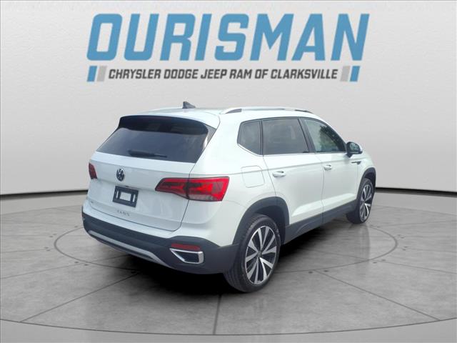 2024 Volkswagen Taos 1.5T SE