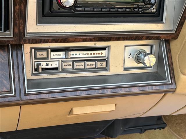 1986 Chrysler Le Baron Base