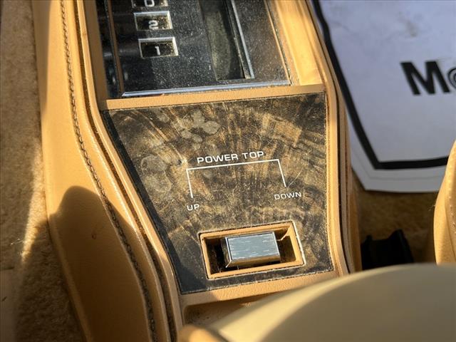 1986 Chrysler Le Baron Base
