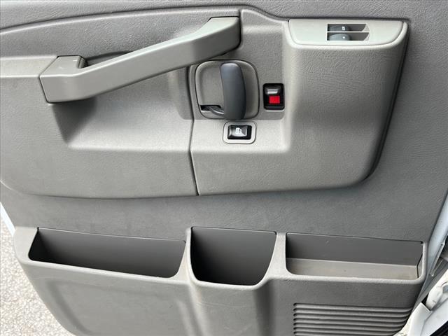 2017 GMC Savana 2500