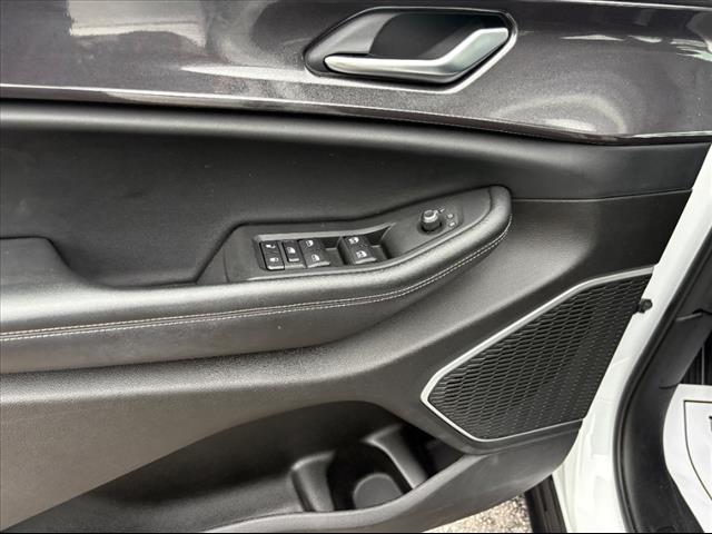 2022 Jeep Grand Cherokee L Laredo