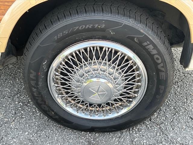 1986 Chrysler Le Baron Base