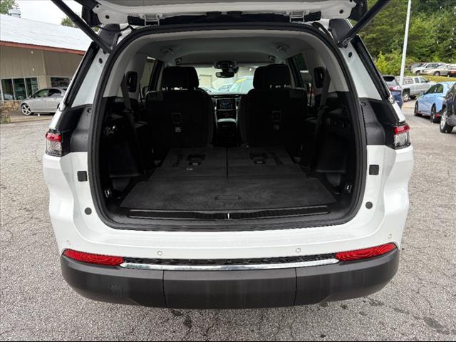 2022 Jeep Grand Cherokee L Laredo