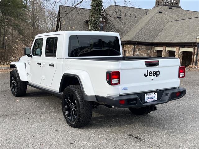 2025 Jeep Gladiator NightHawk