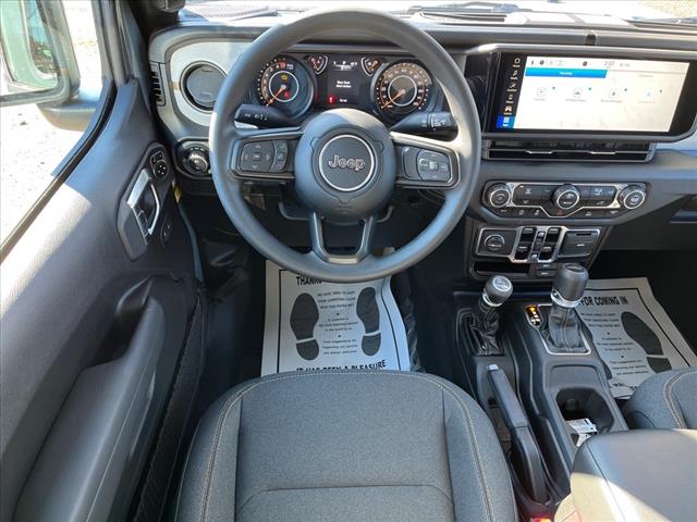 2025 Jeep Gladiator NightHawk