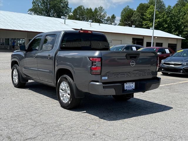 2023 Nissan Frontier SV