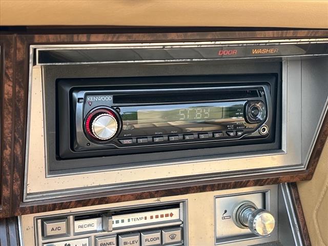 1986 Chrysler Le Baron Base