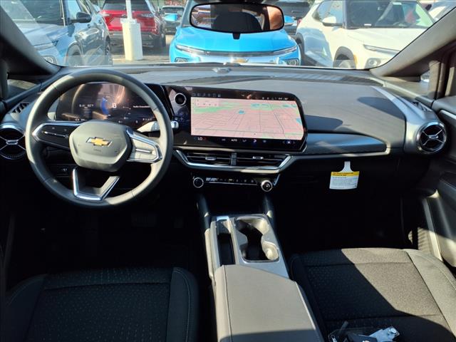 2025 Chevrolet Equinox EV LT