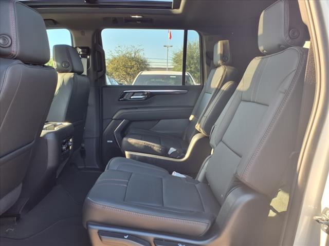 2025 Chevrolet Suburban RST