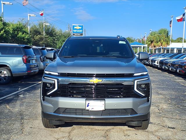 2025 Chevrolet Suburban LS