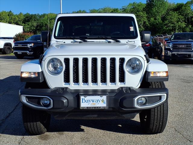 2023 Jeep Gladiator Overland