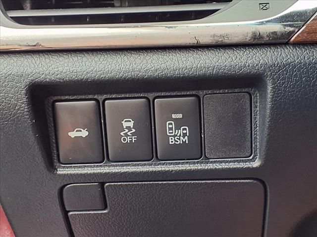 2015 Toyota Avalon Hybrid 
