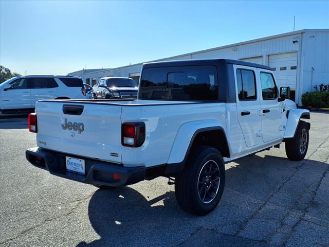 2023 Jeep Gladiator Overland