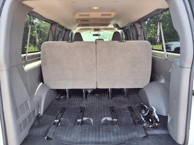 2022 Chevrolet Express LS Passenger