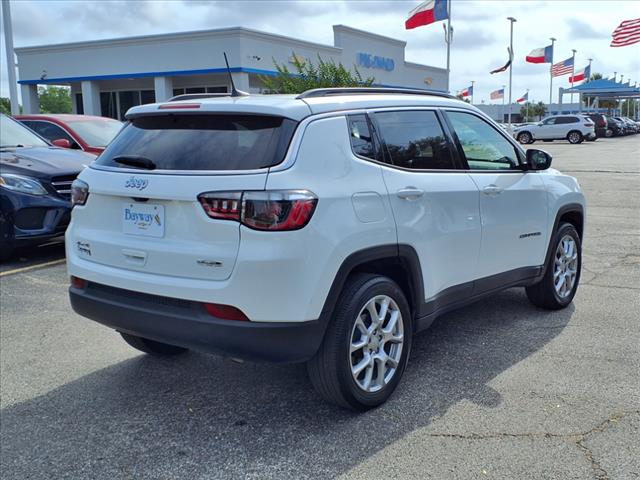 2023 Jeep Compass Latitude Lux