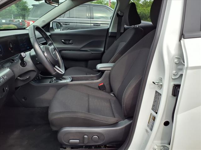 2024 Hyundai KONA SEL