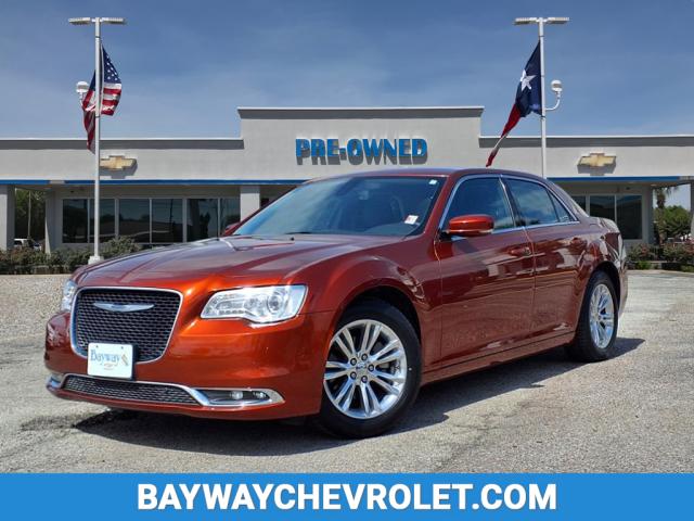 2021 Chrysler 300 Touring