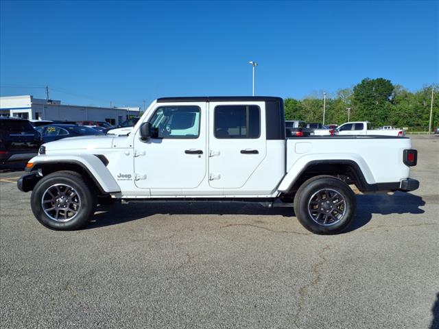 2023 Jeep Gladiator Overland