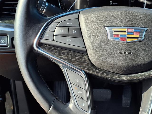 2022 Cadillac XT5 Premium Luxury