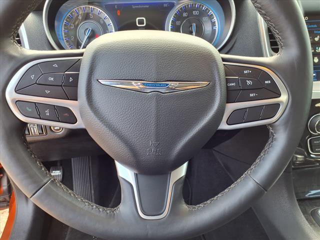 2021 Chrysler 300 Touring