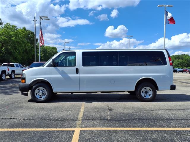 2022 Chevrolet Express LS Passenger