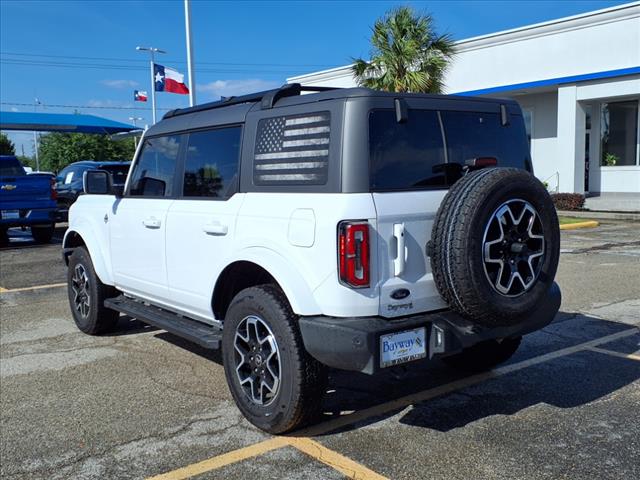 2024 Ford Bronco Outer Banks
