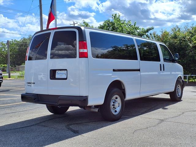 2022 Chevrolet Express LS Passenger