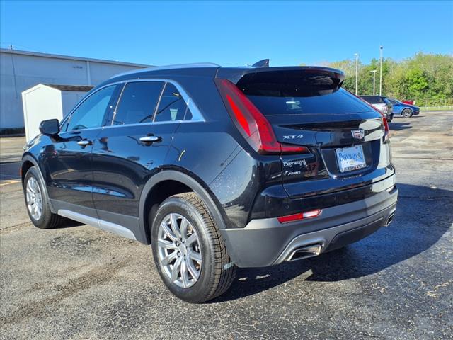 2023 Cadillac XT4 Premium Luxury