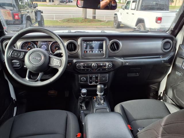 2023 Jeep Gladiator Sport