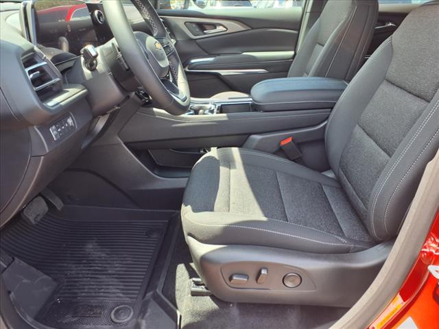 2025 Chevrolet Traverse LT 2LT