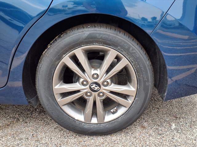 2017 Hyundai ELANTRA Value Edition