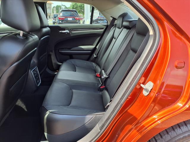 2021 Chrysler 300 Touring