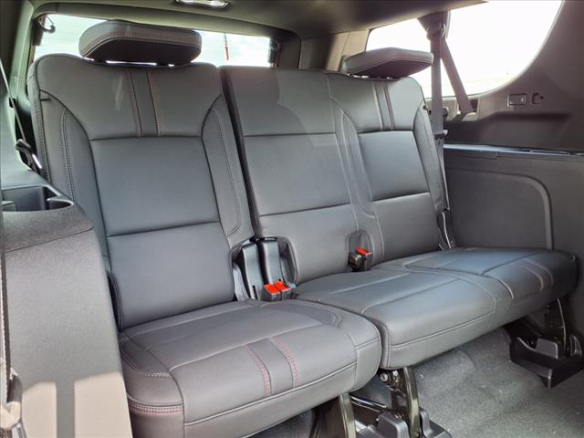 2025 Chevrolet Suburban RST
