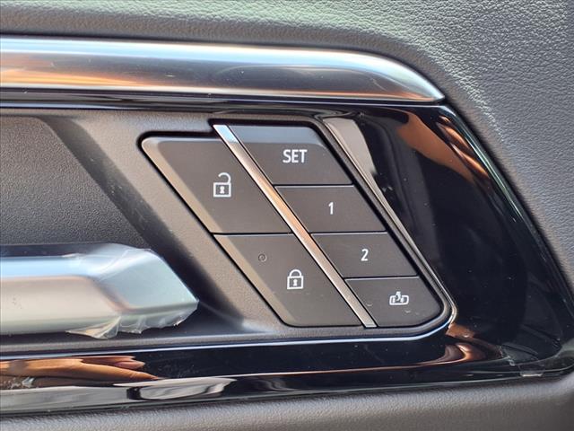 2025 Chevrolet Suburban RST